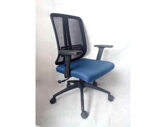 เก้าอี้สำนักงาน รุ่น F-68215BL