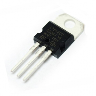 IC L7812